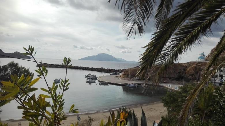 Arkasa Karpathos Seafront Paradisos Foiníkion Extérieur photo
